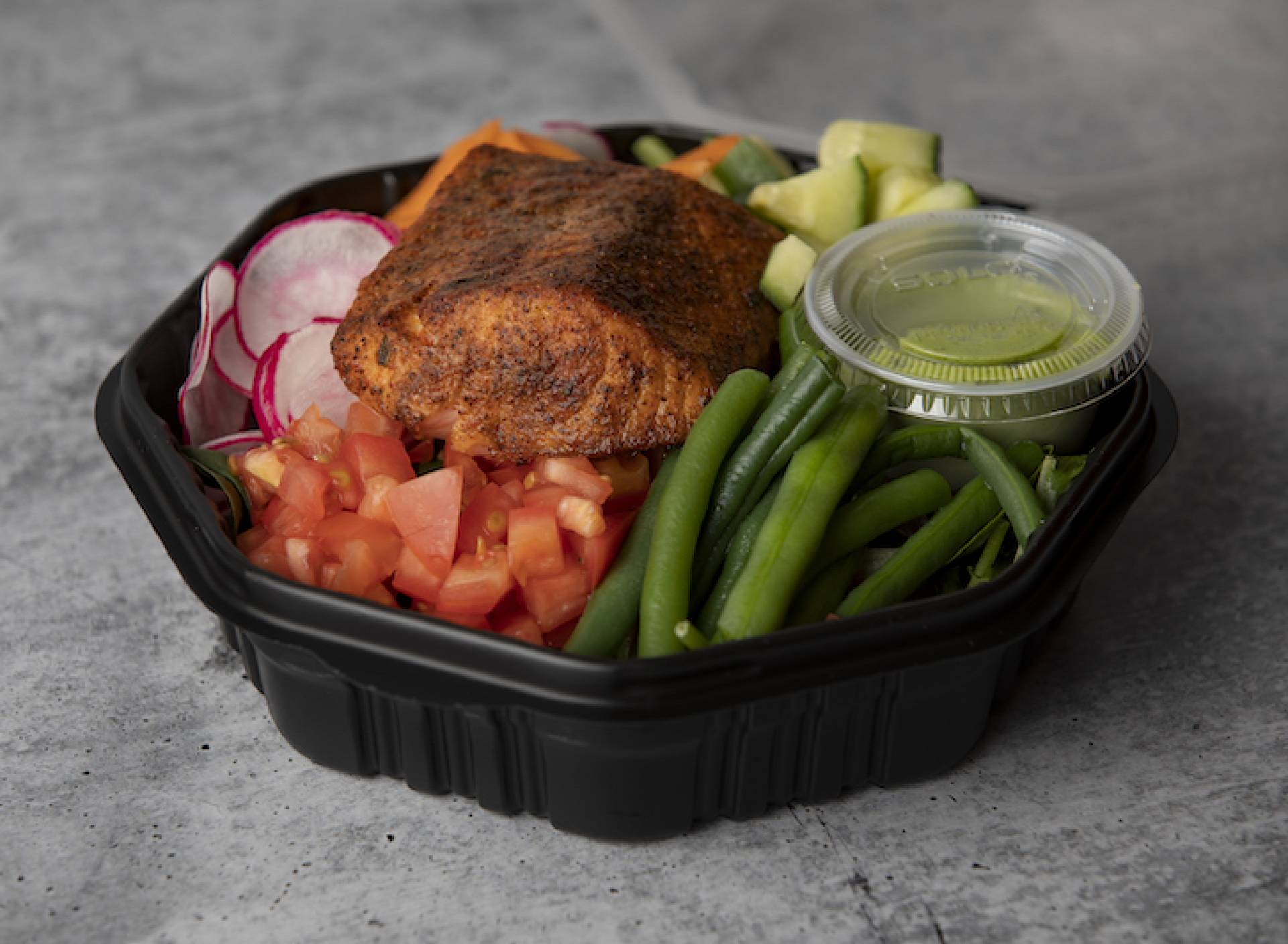Grilled Salmon Salad