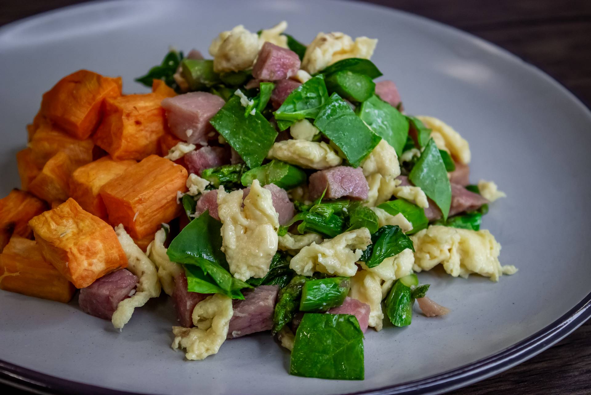 Ham and Asparagus Scramble